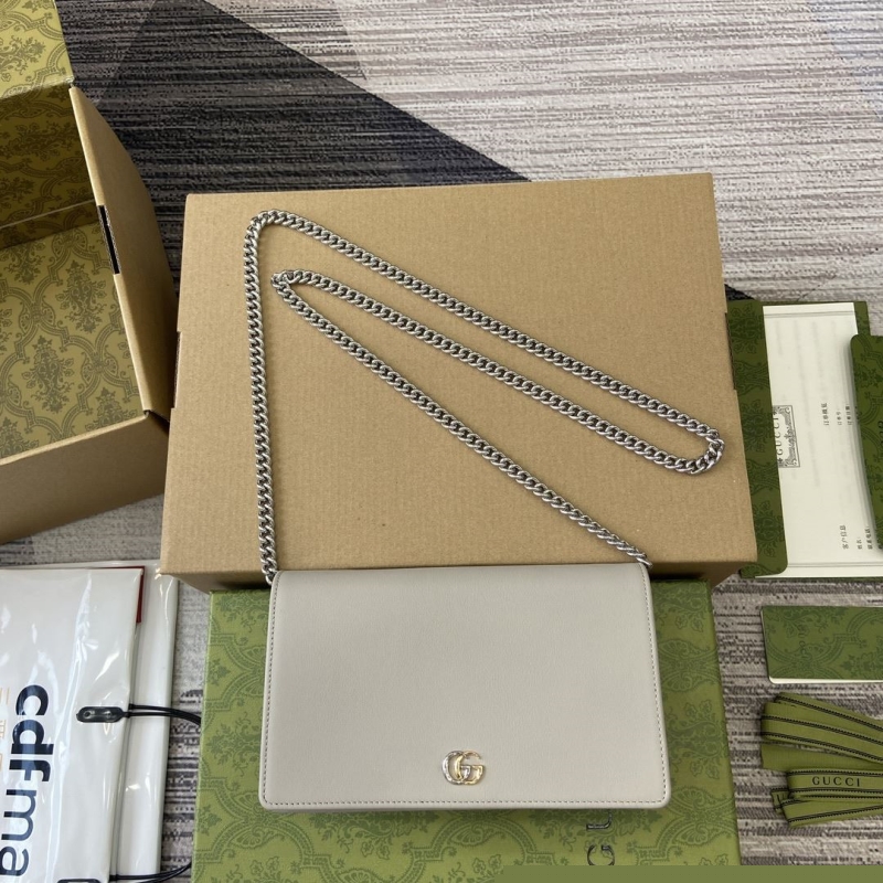 G*u*i wallets & purse